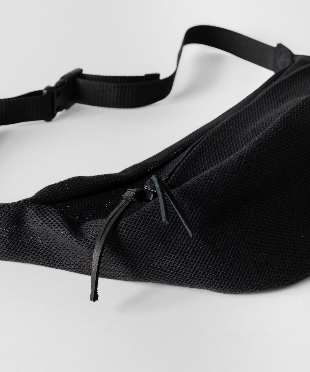 KaILI(カイリ)×awasaのCOTTON MESH WAIST POUCH - BLACKの公式通販サイトsession福岡セレクトショップ