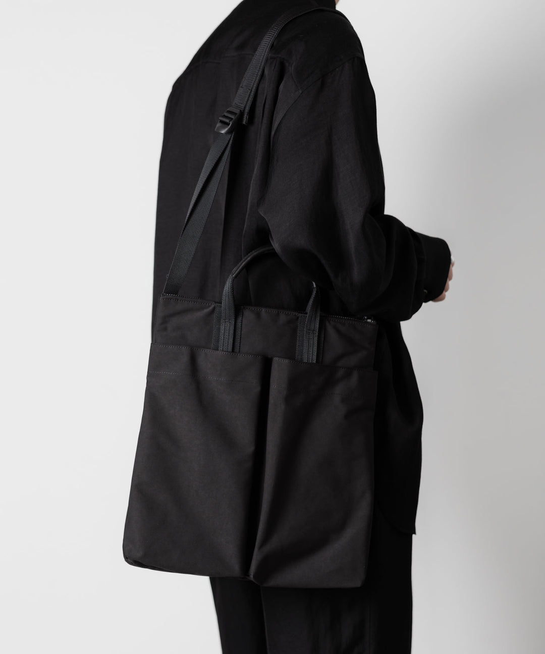 【KaILI】LIKE HELMET BAG MINI - BLACK