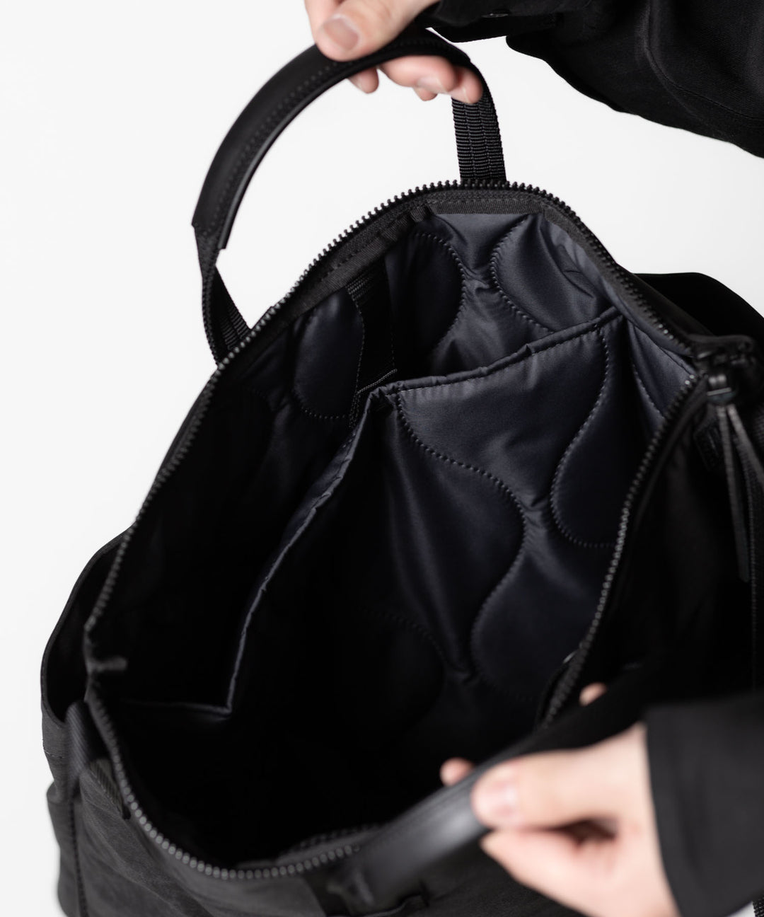 【KaILI】LIKE HELMET BAG - BLACK