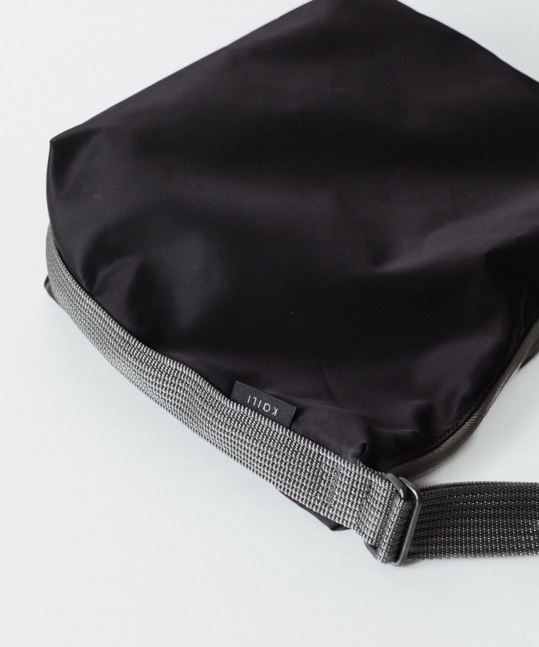 KaILI カイリのIREKO NS POUCH MのBLACKの公式通販サイトsession福岡セレクトショップ