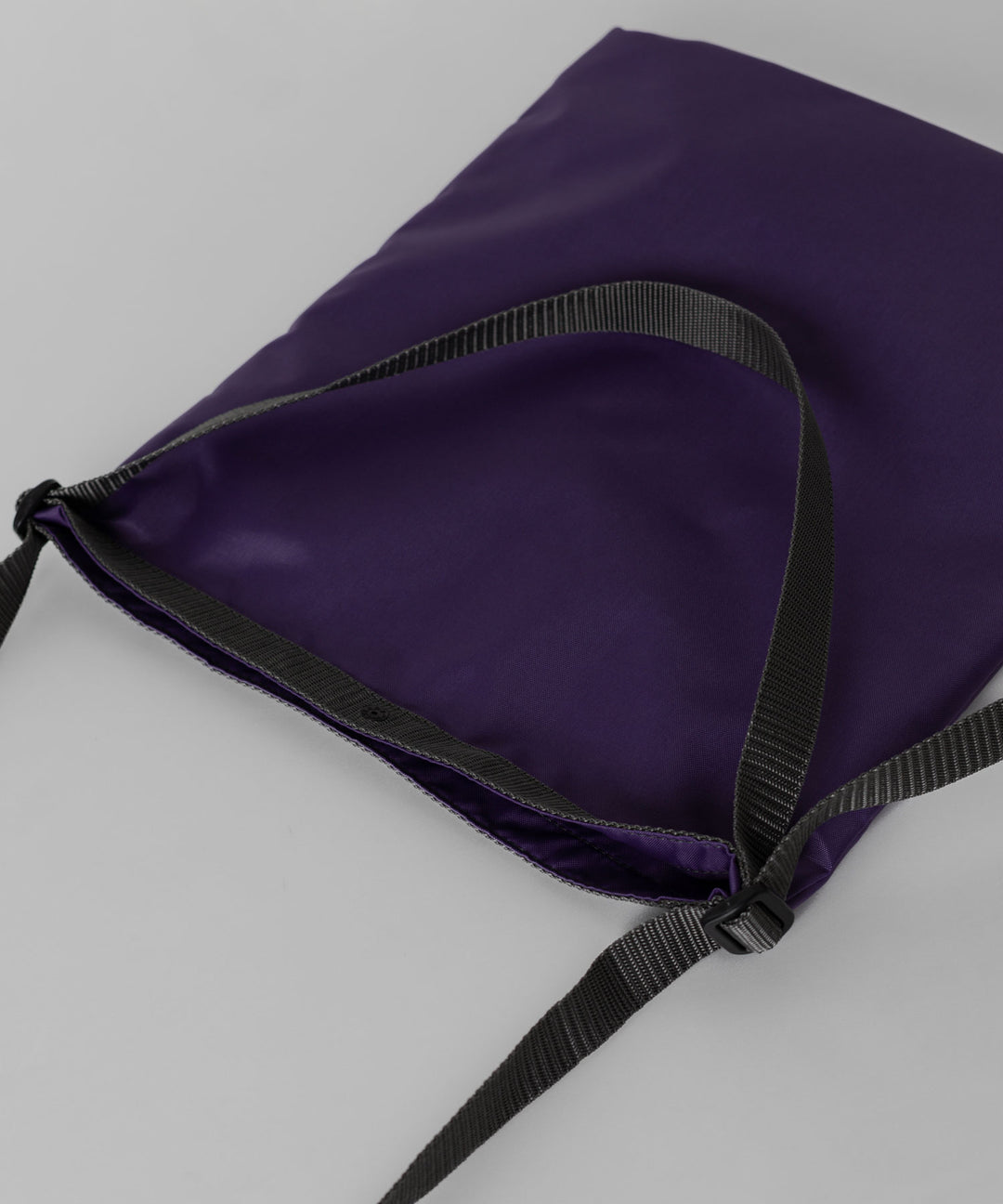 【KaILI/カイリ】2024 SSコレクション　ONE STROKE BAG - PURPLE