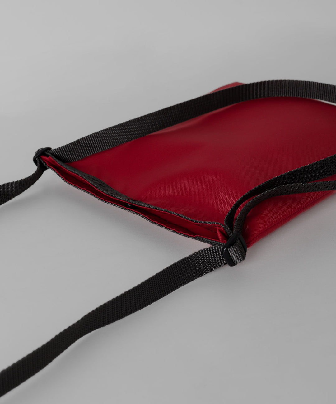【KaILI/カイリ】2024 SSコレクション　ONE STROKE BAG MINI - RED