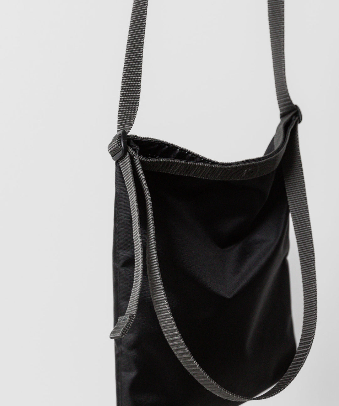 【KaILI/カイリ】2024 SSコレクション　ONE STROKE BAG MINI - BLACK公式通販サイトsession福岡セレクトショップ