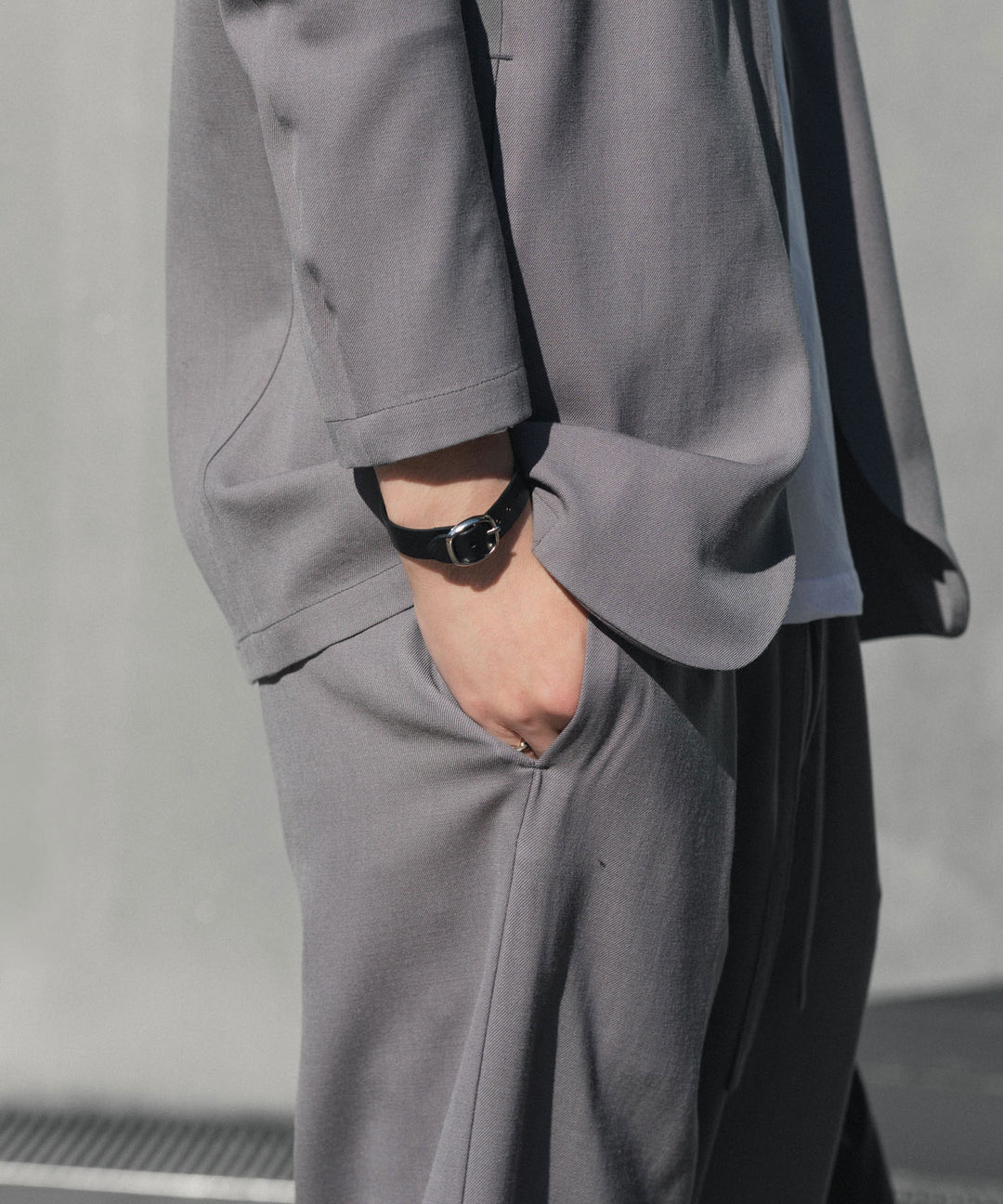 ATTACHMENT アタッチメントのCOW LEATHER BRACELET - BLACKの公式通販サイトsession福岡セレクトショップ