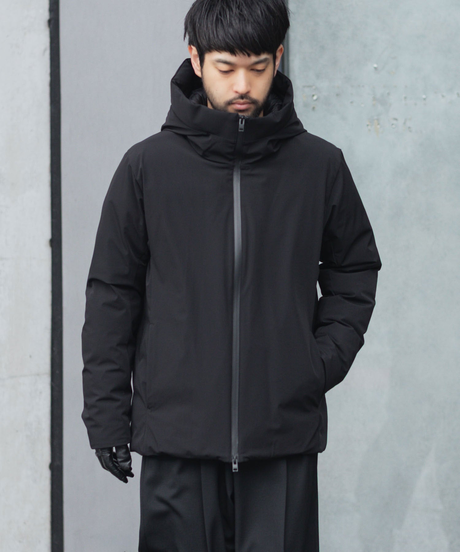 ATTACHMENT /アタッチメント】3LAYER LIGHT TAFFETA HOODED DOWN