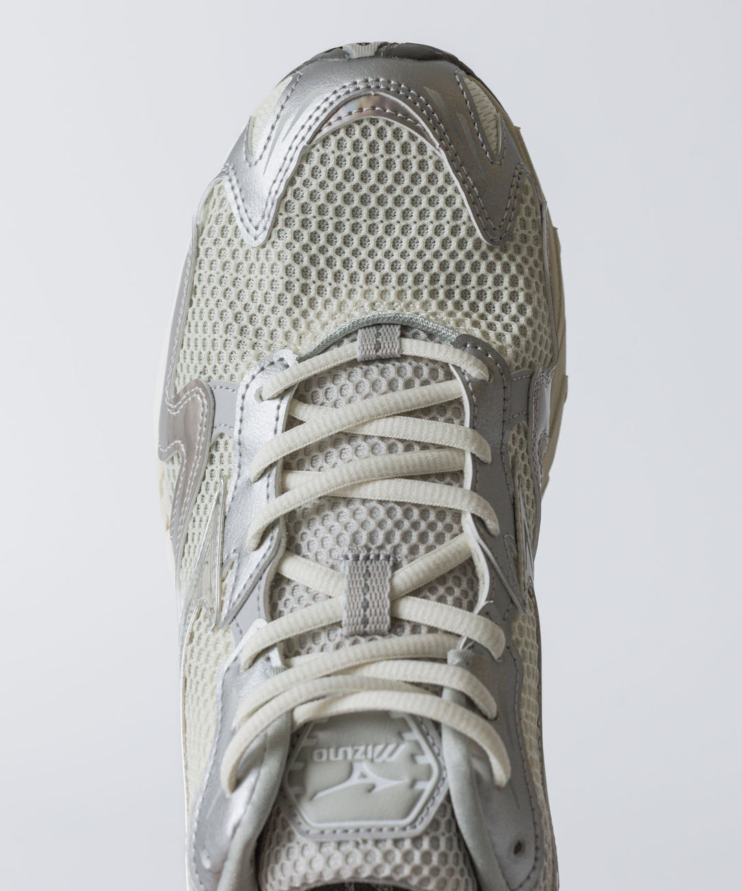MIZUNO-ミズノのWAVE RIDER 10のWHITE×LIGHT BEIGE×SILVER公式通販サイトsession福岡セレクトショップ 