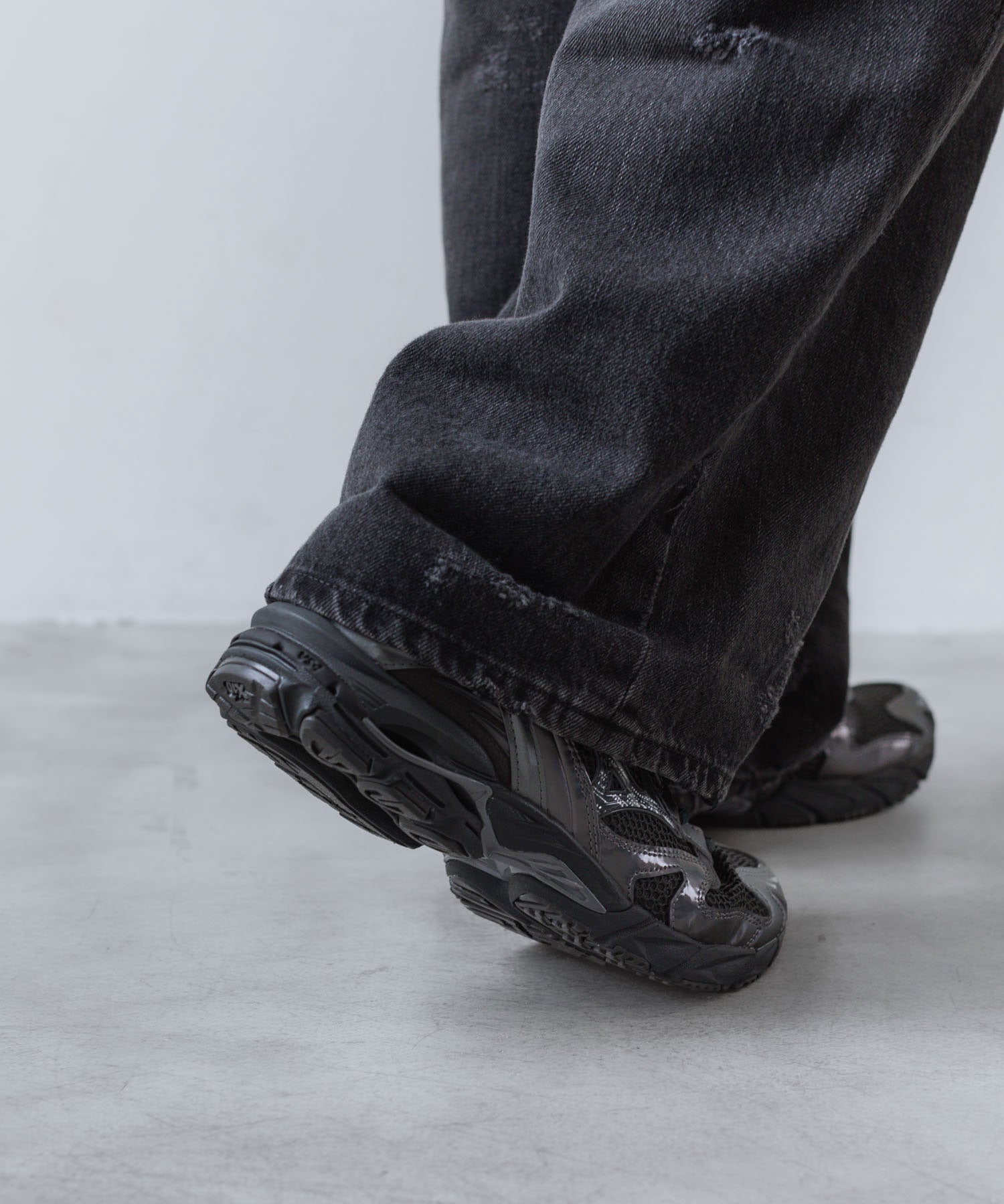 MIZUNO ミズノWAVE RIDER 10のBLACK×BLACK×METALLIC GREY 公式通販サイトsession福岡セレクトショップ