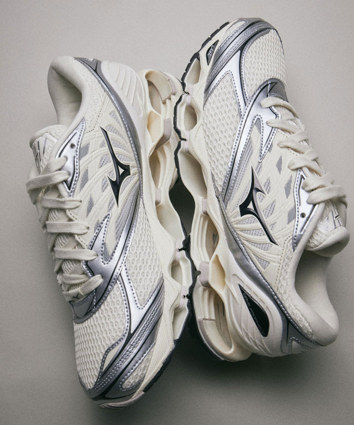 【MIZUNO】WAVE PROPHECY LS - OFF WHITE×BLACK×SILVER