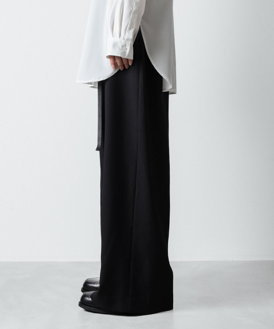 ato(アトウ)のRECYCLE POLYESTER WIDE PANTS - BLACKの公式通販サイトsession福岡セレクトショップ