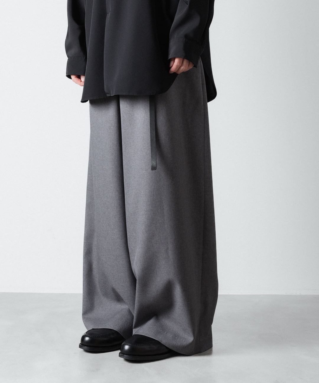 ato(アトウ)のRECYCLE POLYESTER WIDE PANTS - GRAYの公式通販サイトsession福岡セレクトショップ