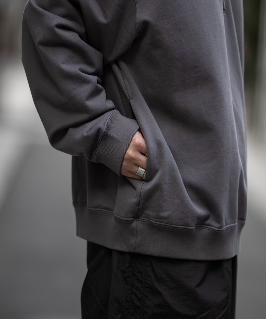KANEMASA PHIL. カネマサフィルの36G SUPER FINE GAUGE HALF ZIP PULLOVER - CHARCOALの公式通販サイトsession福岡セレクトショップ