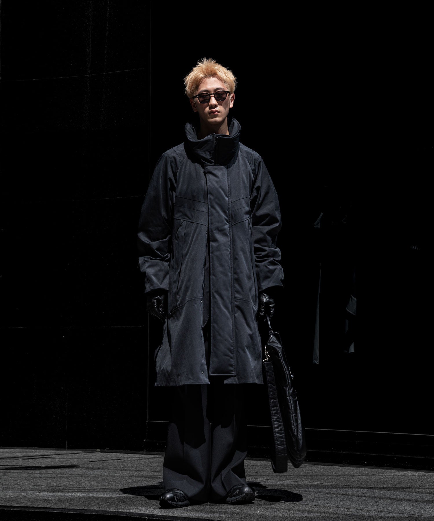 SUBLATIONS サブレーションズのHEAVY WOOL GABARDINE FLARE EASY TROUSERS - BLACKの公式通販サイトsession福岡セレクトショップ