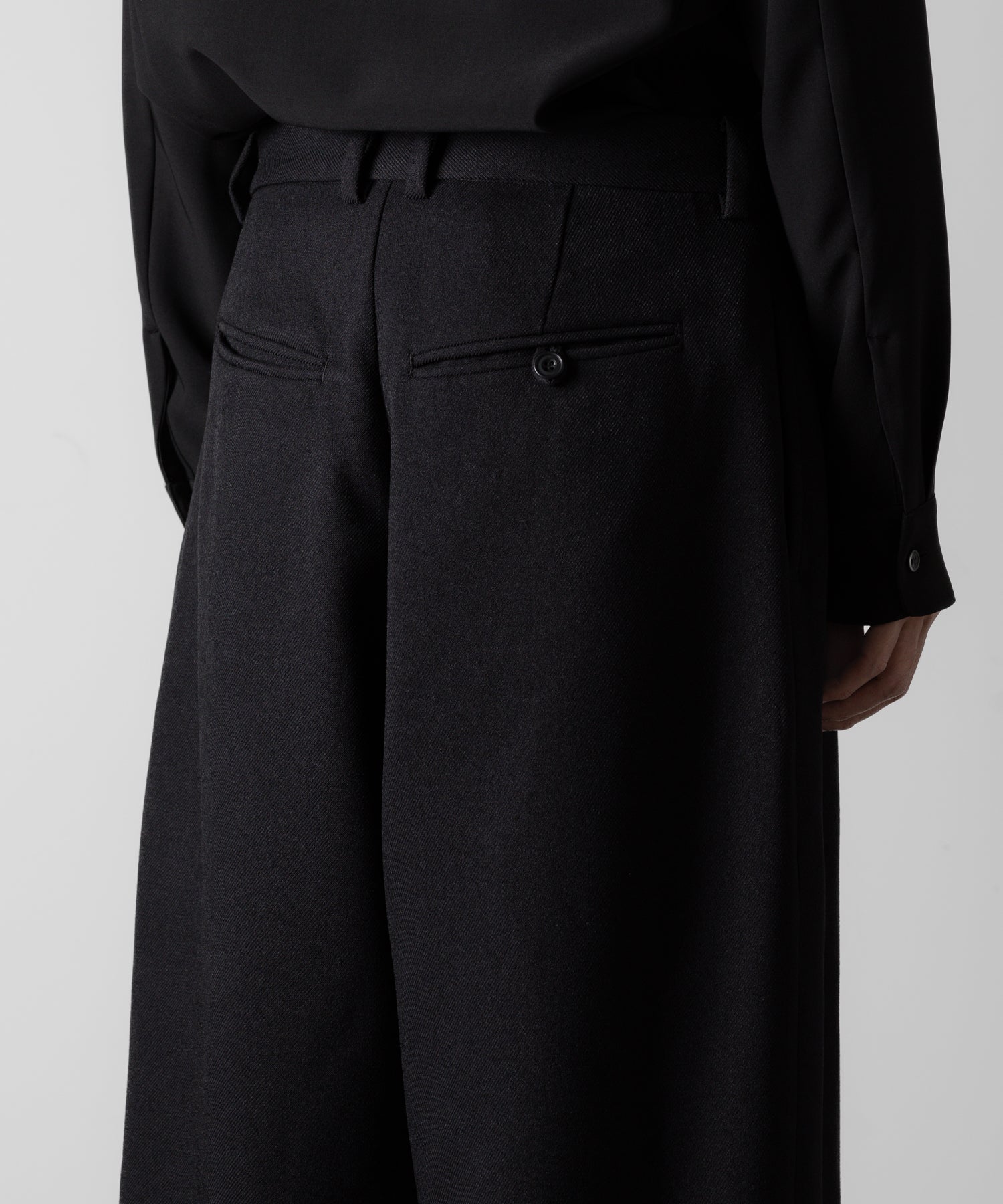 ato(アトウ)のLANATEC WIDE PANTS - BLACKの公式通販サイトsession福岡セレクトショップ