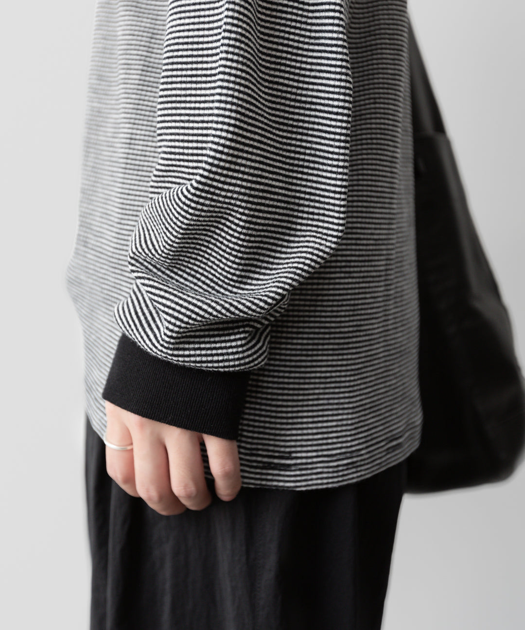 ssstein(シュタイン)の24AWコレクション STRIPED WOOL OVERSIZED LONG SLEEVE TEE - BLACK 公式通販サイトsession福岡セレクトショップ