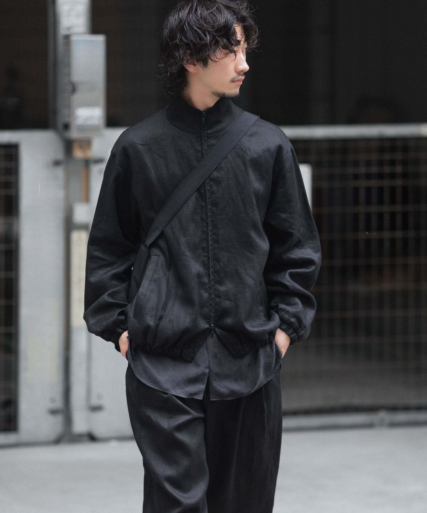 ssstein / シュタイン】LIGHT LINEN SHIRRED LIGHT ZIP JACKET - BLACK