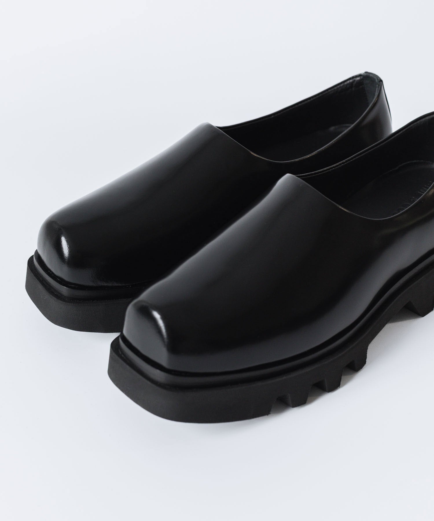 SINE & COSINE サインコサインのHANNES / CLOG VIBRAM TWEETYの公式通販サイトsession福岡セレクトショップ