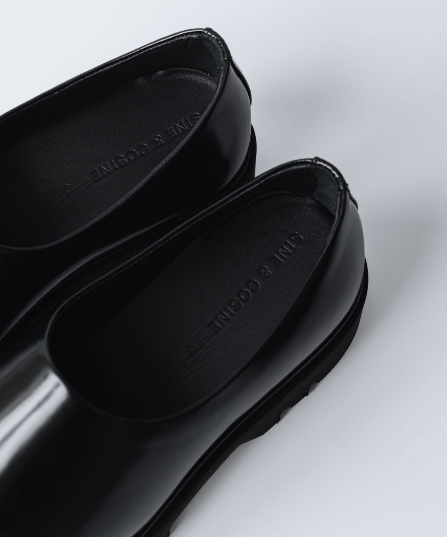 SINE & COSINE サインコサインのHANNES / CLOG VIBRAM TWEETYの公式通販サイトsession福岡セレクトショップ