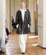 画像をギャラリービューアに読み込む, 【ssstein】 DOUBLE WEAVE COTTON ONE TUCK WIDE PANTS - CREAM
