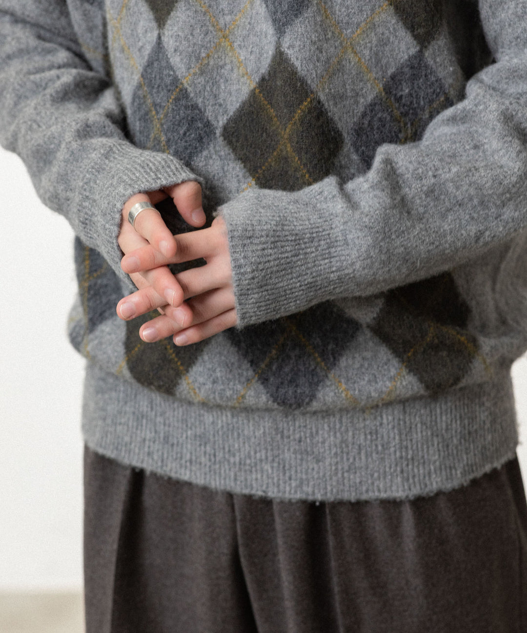 ssstein(シュタイン)のFINE WOOL ARGYLE KNIT CREW NECK LS - LIGHT GREY MULTIの公式通販サイトsession福岡セレクトショップ