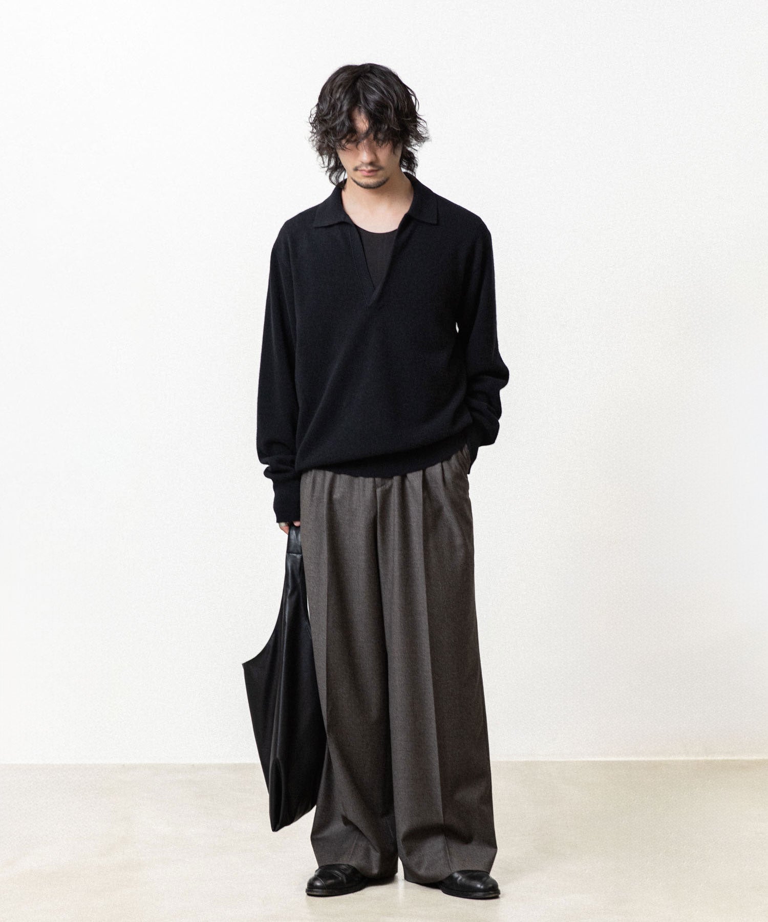 ssstein / シュタイン】EXTRA FINE WOOL KNIT SKIPPER - BLACK | 公式