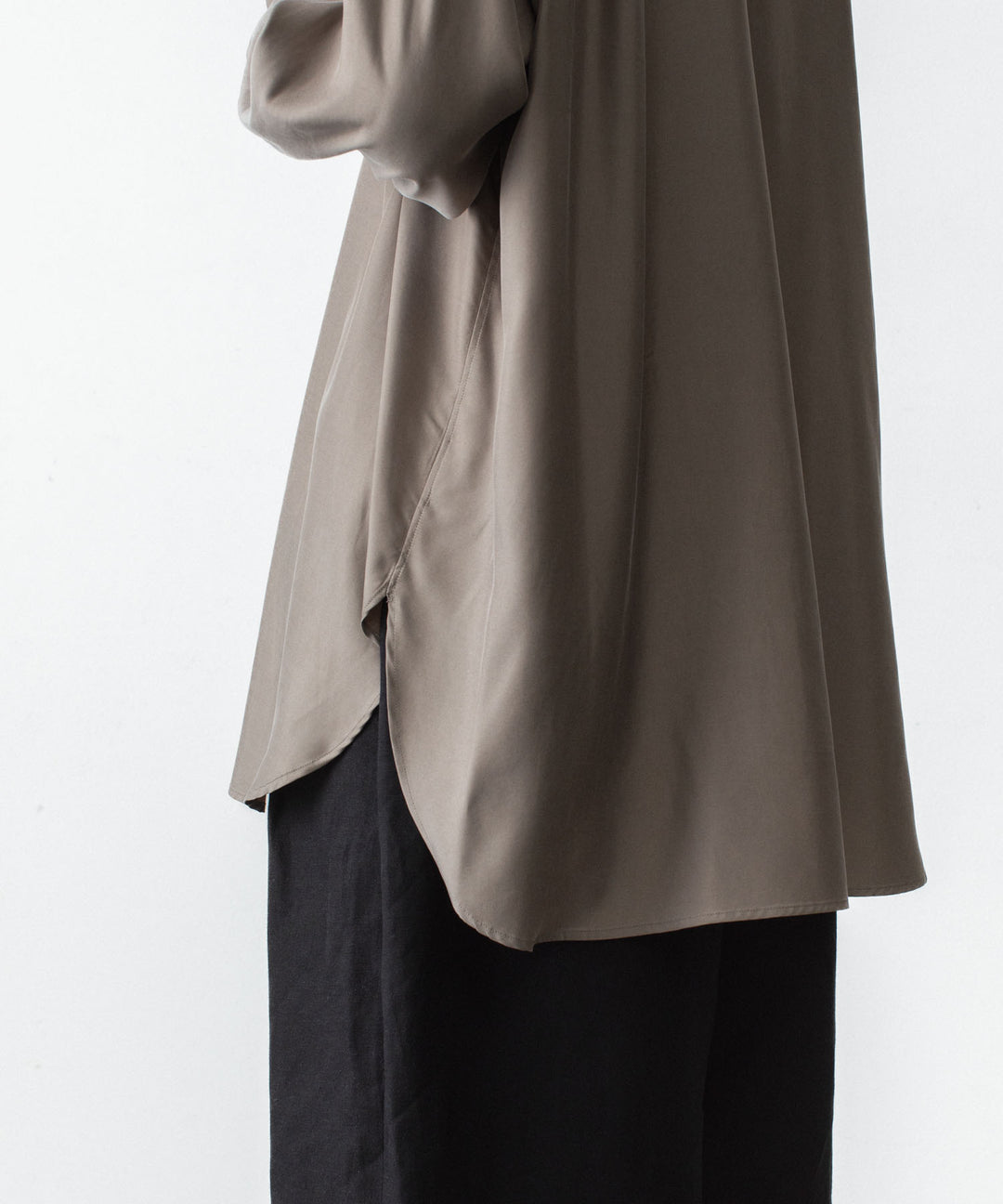 ssstein(シュタイン)のCUPRO TWILL OVERSIZED LS SHIRT - TAUPEの公式通販サイトsession福岡セレクトショップ