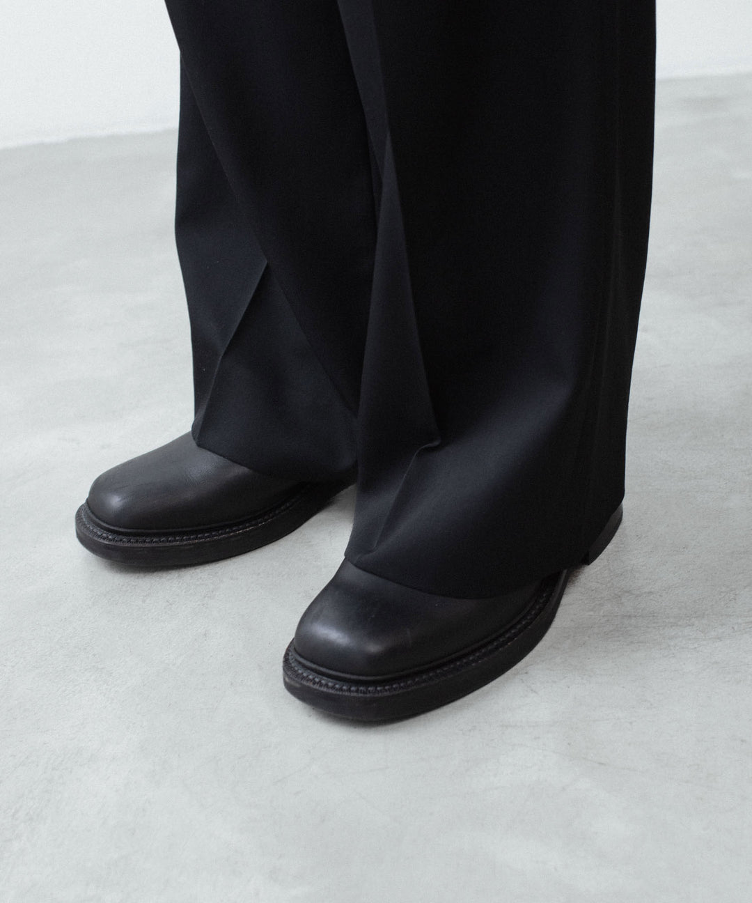 ssstein(シュタイン)のEASY LONG WIDE TROUSERS (2/90 WOOL GABARDINE) - BLACKの公式通販サイトsession福岡セレクトショップ