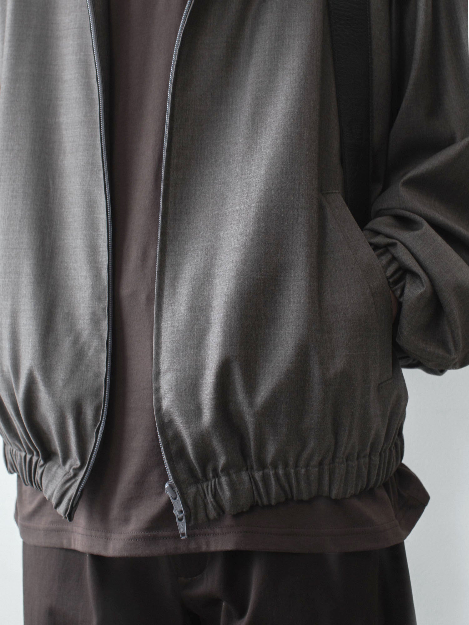 ssstein / シュタイン】EXTRA FINE WOOL SHIRRED LIGHT ZIP JACKET