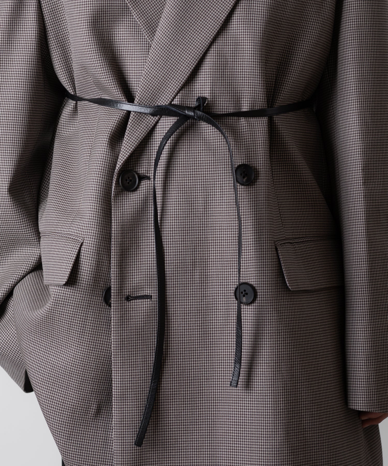 ssstein(シュタイン)のDOUBLE WEAVE HOUNDSTOOTH PEAK LAPEL SHORT COAT - HOUNDSTOOTHの公式通販サイトsession福岡セレクトショップ