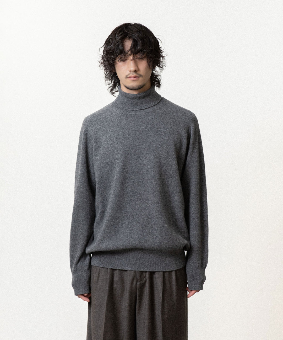ssstein(シュタイン)のEXTRA FINE WOOL KNIT TURTLE NECK LS - GREYの公式通販サイトsession福岡セレクトショップ