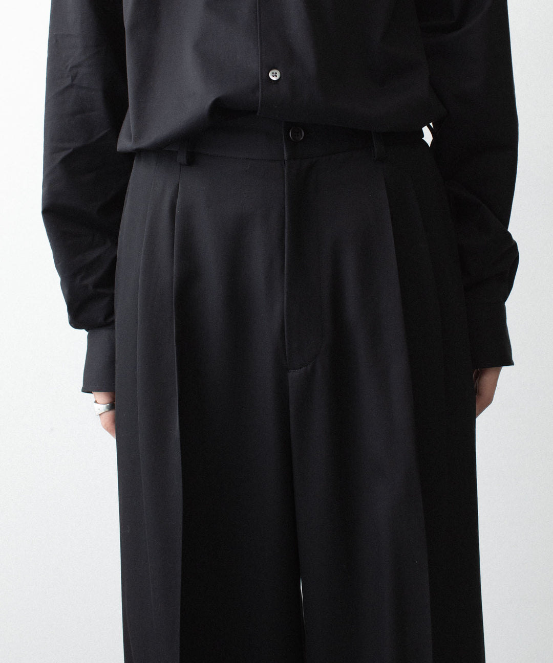 ssstein(シュタイン)のEASY LONG WIDE TROUSERS (2/90 WOOL GABARDINE) - BLACKの公式通販サイトsession福岡セレクトショップ