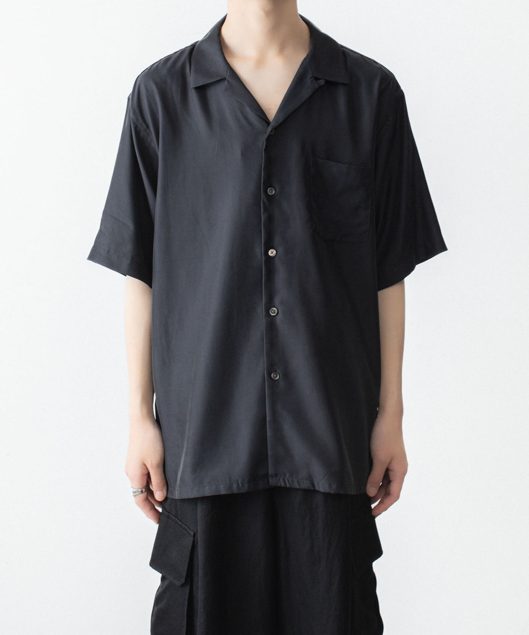 ssstein(シュタイン)のCUPRO TWILL OVERSIZED OPEN COLLAR SS SHIRT - BLACKの公式通販サイトsession福岡セレクトショップ