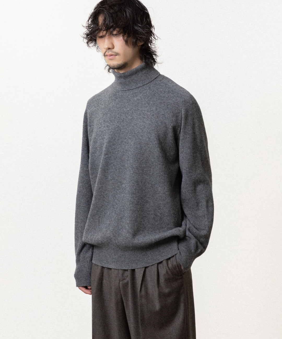 ssstein(シュタイン)のEXTRA FINE WOOL KNIT TURTLE NECK LS - GREYの公式通販サイトsession福岡セレクトショップ