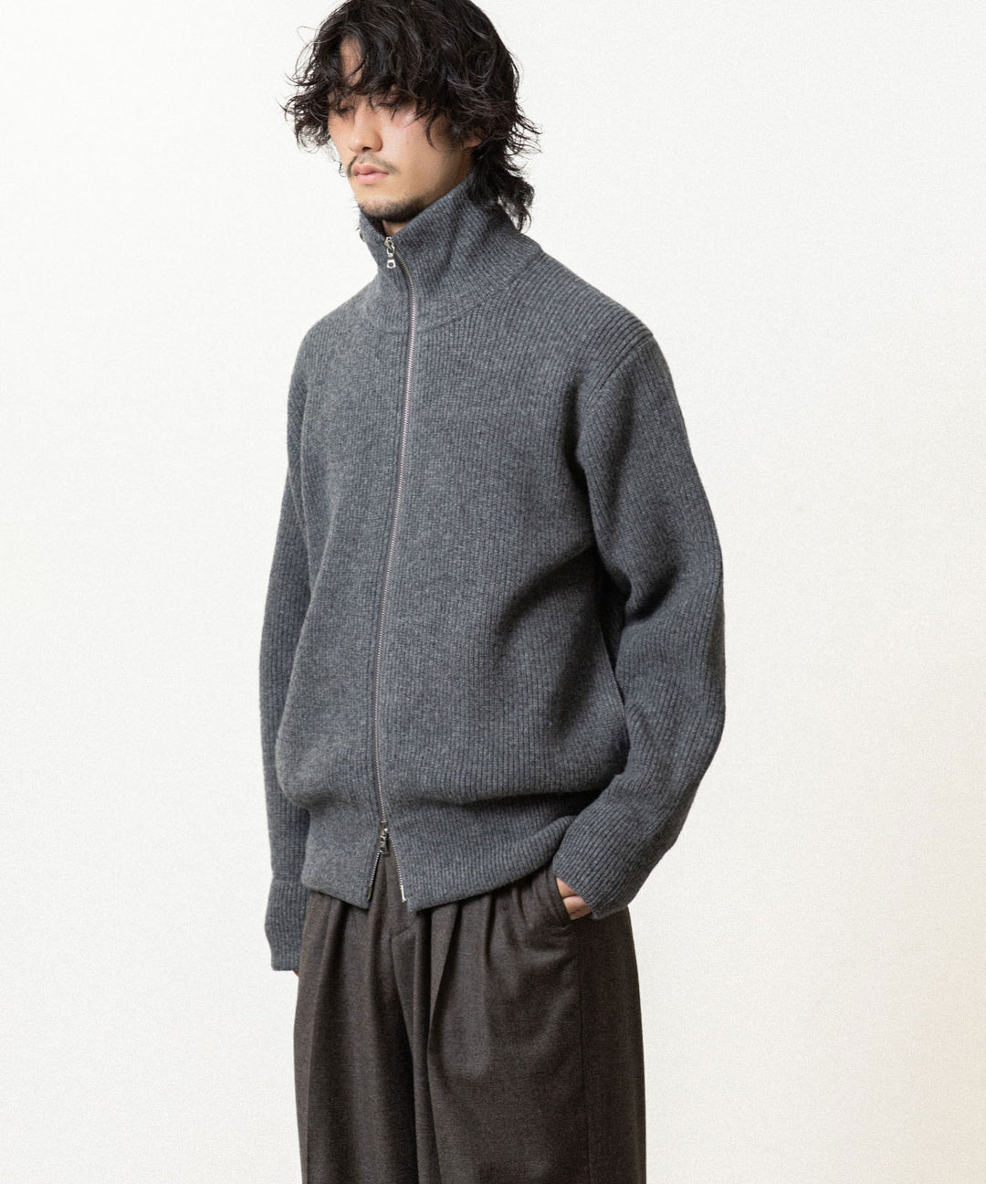ssstein(シュタイン)のEXTRA FINE WOOL KNIT DRIVERS - GREYの公式通販サイトsession福岡セレクトショップ