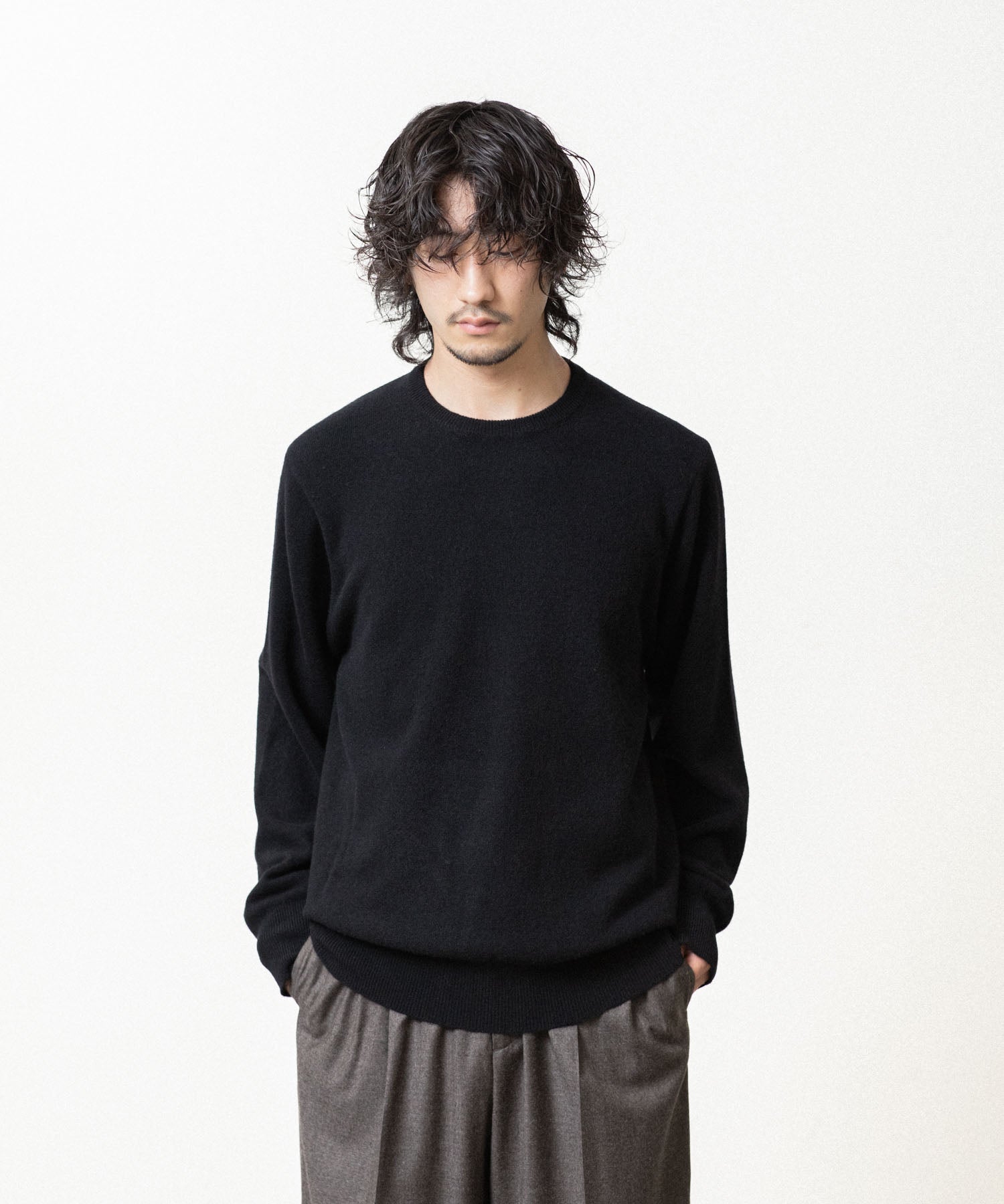 ssstein / シュタイン】EXTRA FINE WOOL KNIT CREW NECK LS - BLACK
