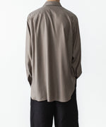 画像をギャラリービューアに読み込む, ssstein(シュタイン)のCUPRO TWILL OVERSIZED LS SHIRT - TAUPEの公式通販サイトsession福岡セレクトショップ
