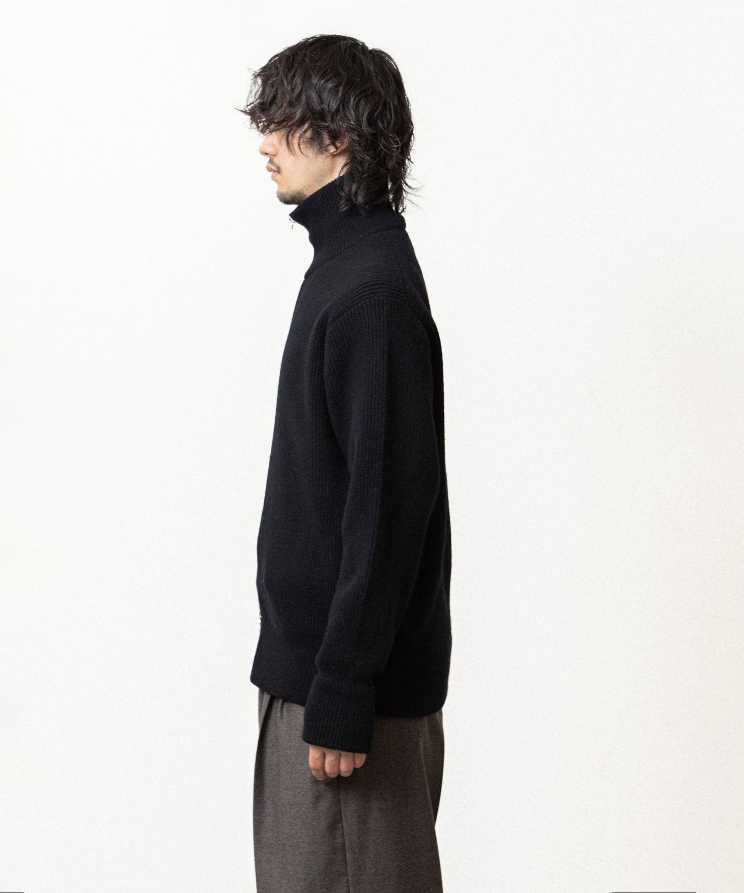 ssstein / シュタイン】EXTRA FINE WOOL KNIT DRIVERS - BLACK | 公式