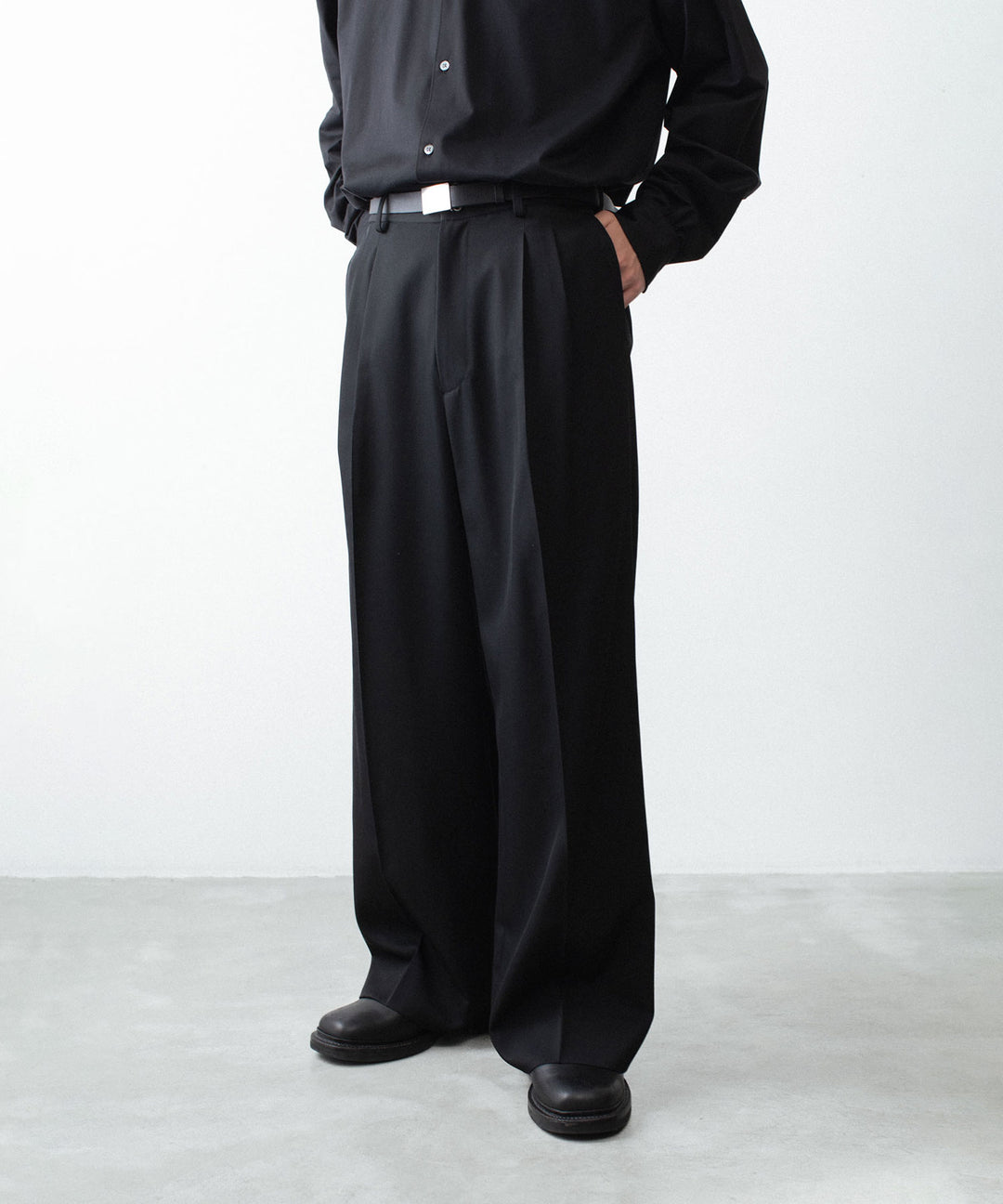 ssstein(シュタイン)のEASY LONG WIDE TROUSERS (2/90 WOOL GABARDINE) - BLACKの公式通販サイトsession福岡セレクトショップ