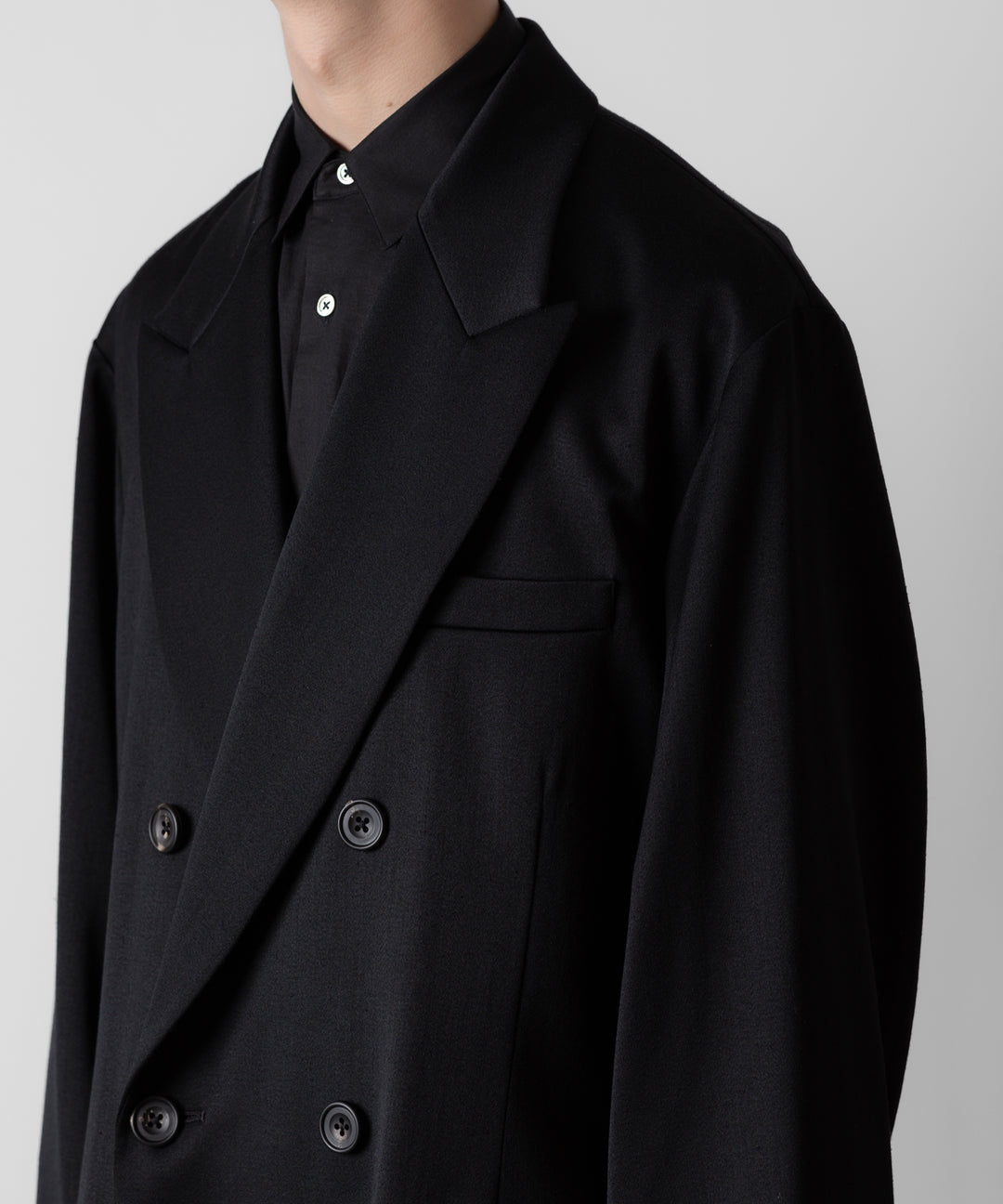 ssstein(シュタイン)のW/SI SATIN PEAK LAPEL LONG COAT - BLACKの公式通販サイトsession福岡セレクトショップ