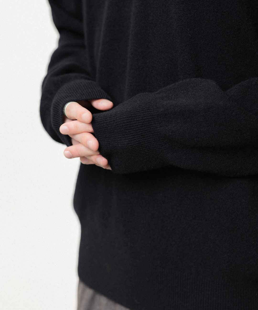 ssstein(シュタイン)のEXTRA FINE WOOL KNIT CREW NECK LS - BLACKの公式通販サイトsession福岡セレクトショップ