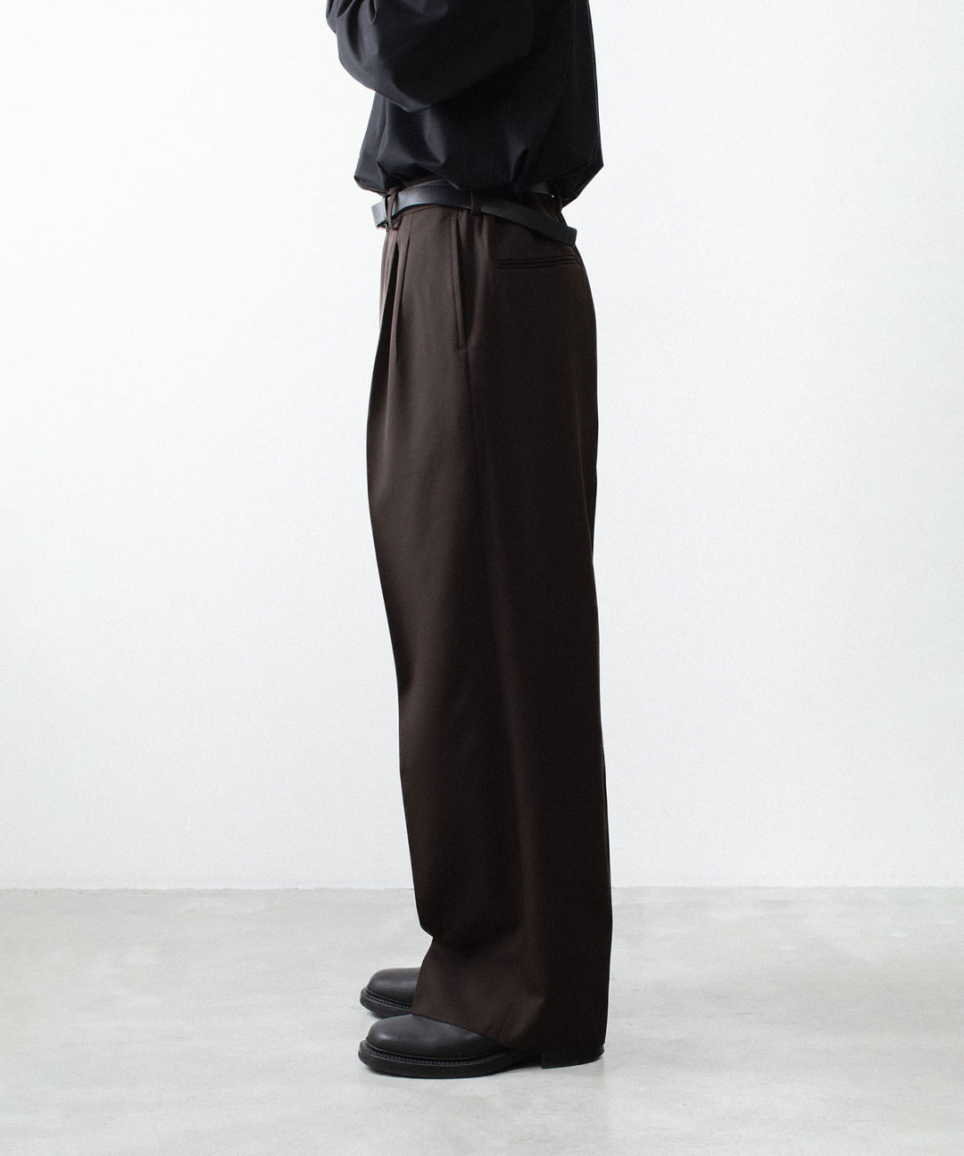 ssstein(シュタイン)のEASY LONG WIDE TROUSERS (2/90 WOOL GABARDINE) - DARK BROWNの公式通販サイトsession福岡セレクトショップ