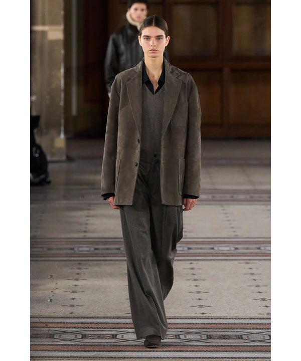 ssstein(シュタイン)の2026-27AWコレクションLOOKの008