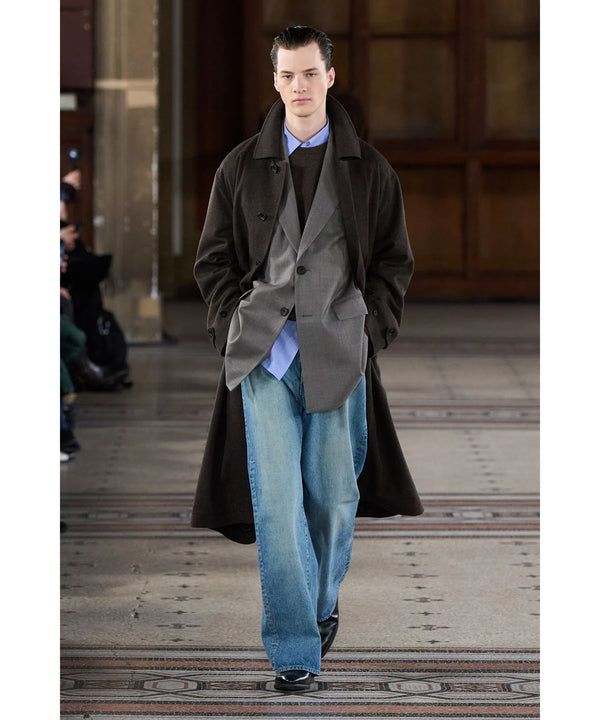 ssstein(シュタイン)の2026-27AWコレクションLOOKの011