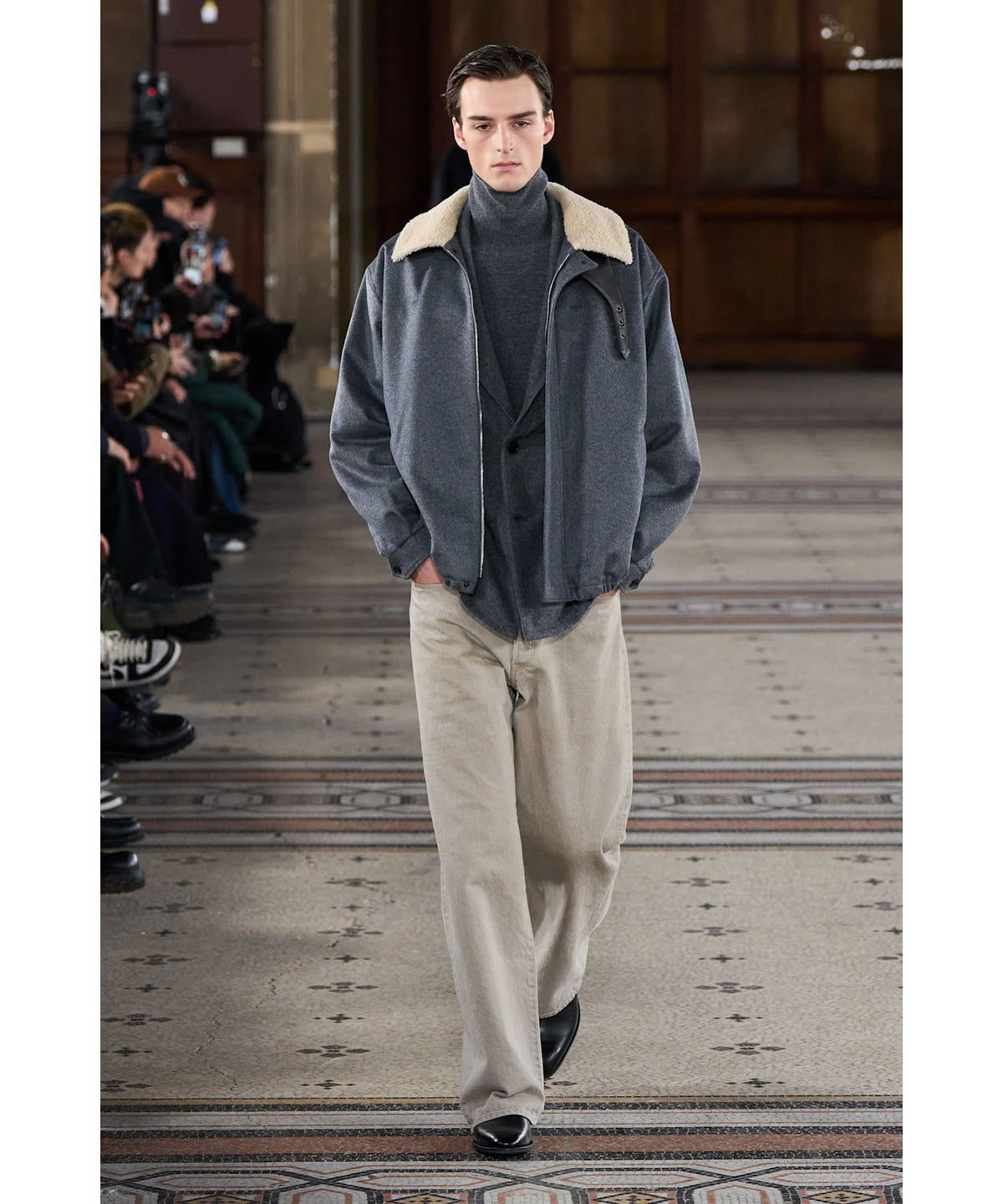 ssstein(シュタイン)の2026-27AWコレクションLOOKの026