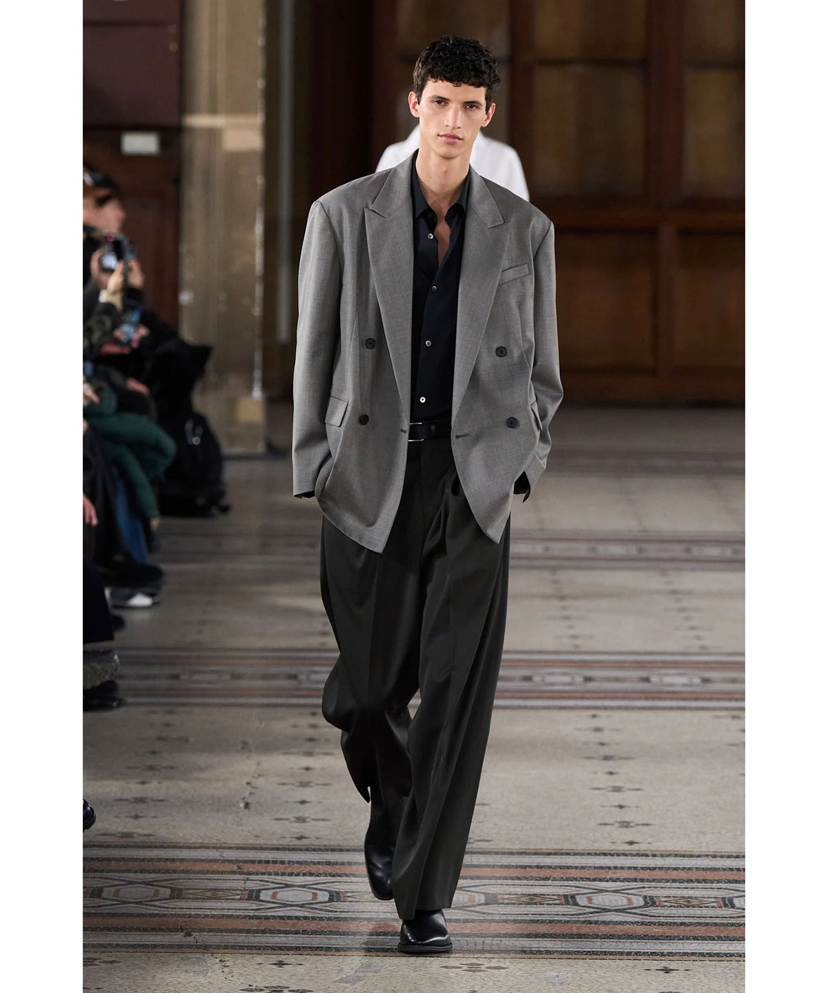 ssstein(シュタイン)の2026-27AWコレクションLOOKの028