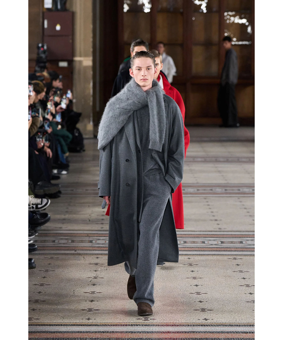 ssstein(シュタイン)の2026-27AWコレクションLOOKの042