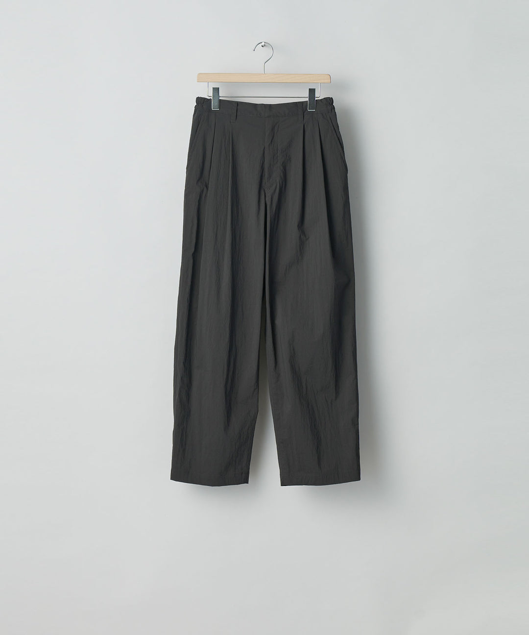 ssstein(シュタイン)の24AWコレクション WINDPROOF NYLON EASY WIDE TROUSERS - GREY KHAKI 公式通販サイトsession福岡セレクトショップ