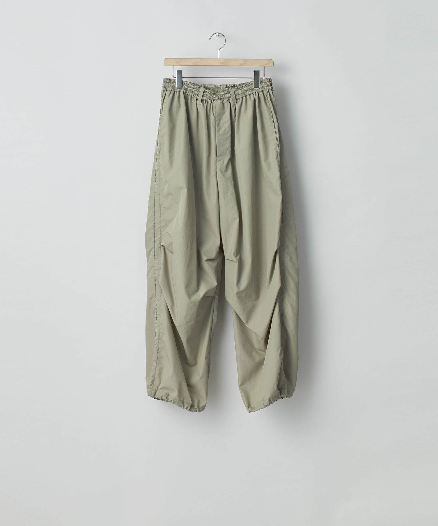 ssstein(シュタイン)の24AWコレクション NYLON TWILL CARGO EASY TROUSERS - BEIGE 公式通販サイトsession福岡セレクトショップ