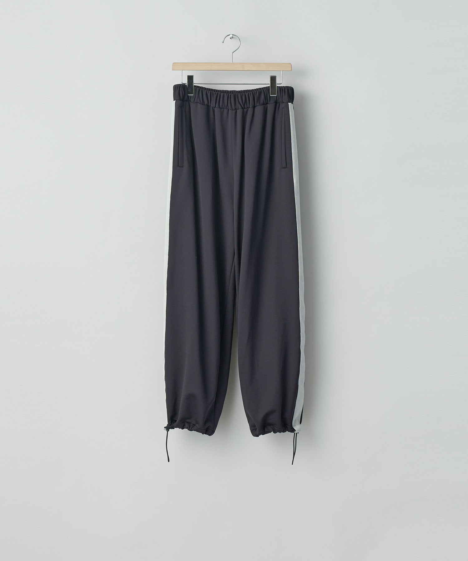 ssstein(シュタイン)の24AWコレクション NYLON JERSEY TRACK TROUSERS - DARK NAVY 公式通販サイトsession福岡セレクトショップ