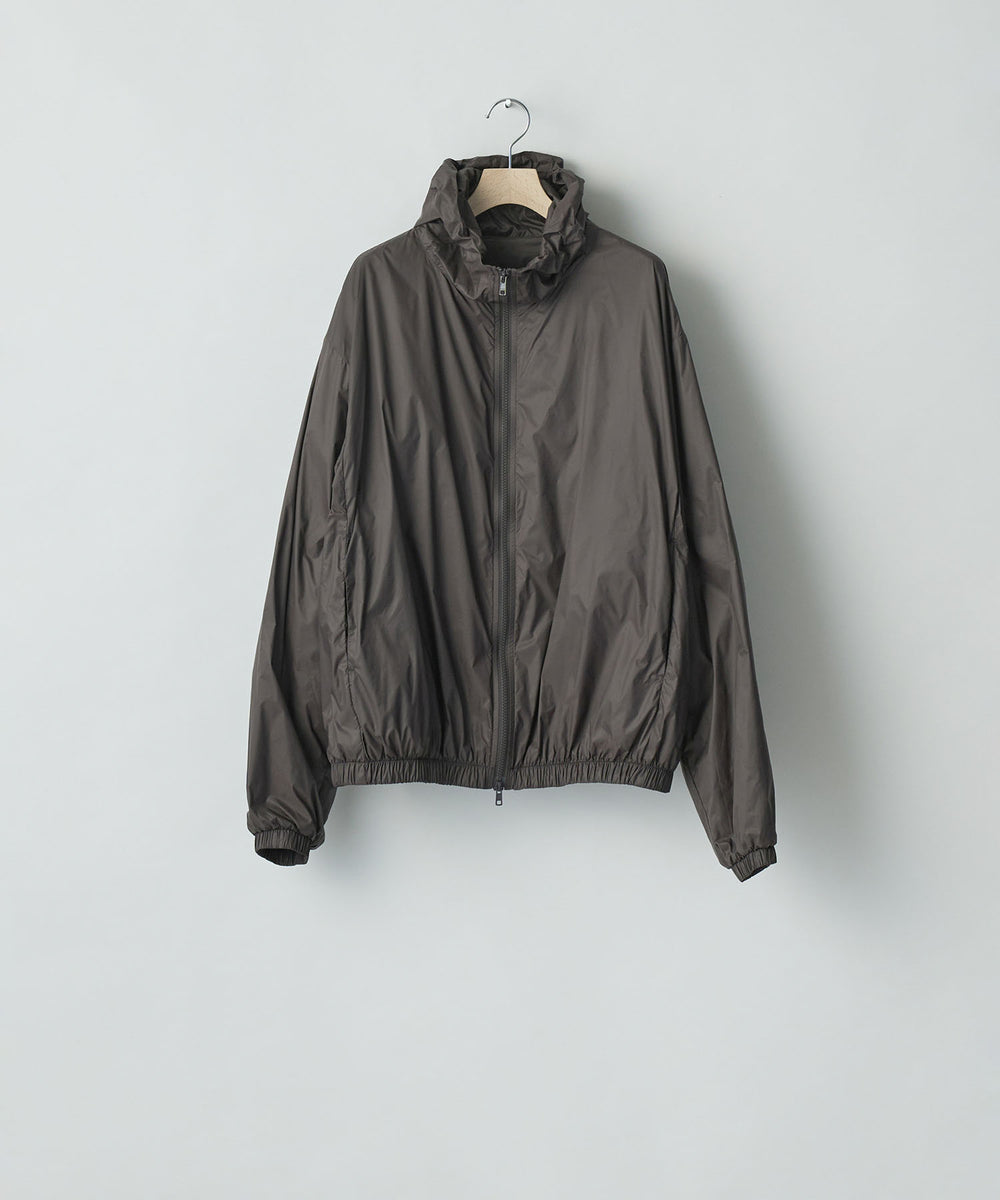ssstein(シュタイン)のEXTRA LIGHT NYLON SHIRRED ZIP HOOD JACKET - DARK BROWNの公式通販サイトsession福岡セレクトショップ