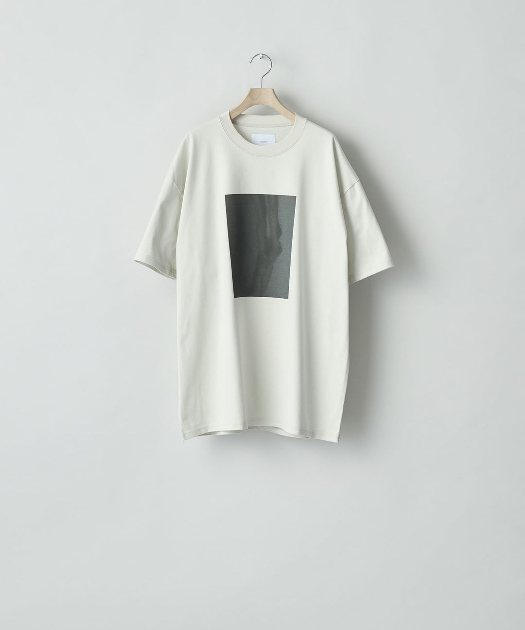 ssstein(シュタイン)のOVERSIZED PRINT TEE [TWIST] - BEIGEの公式通販サイトsession福岡セレクトショップ